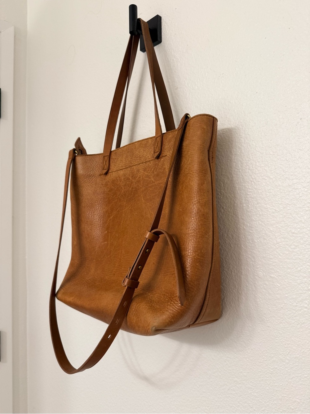 Leather Tote Bag in Cognac Brown - Picture 4 of 7